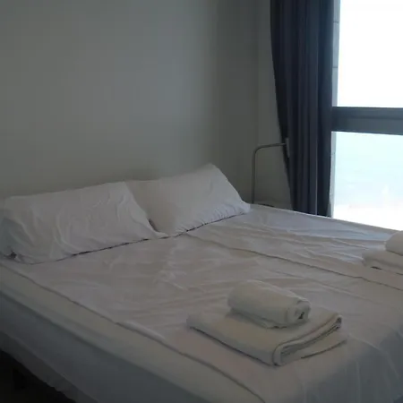 Luxury Sea View Fuengirola Seafront Apartment El Faro